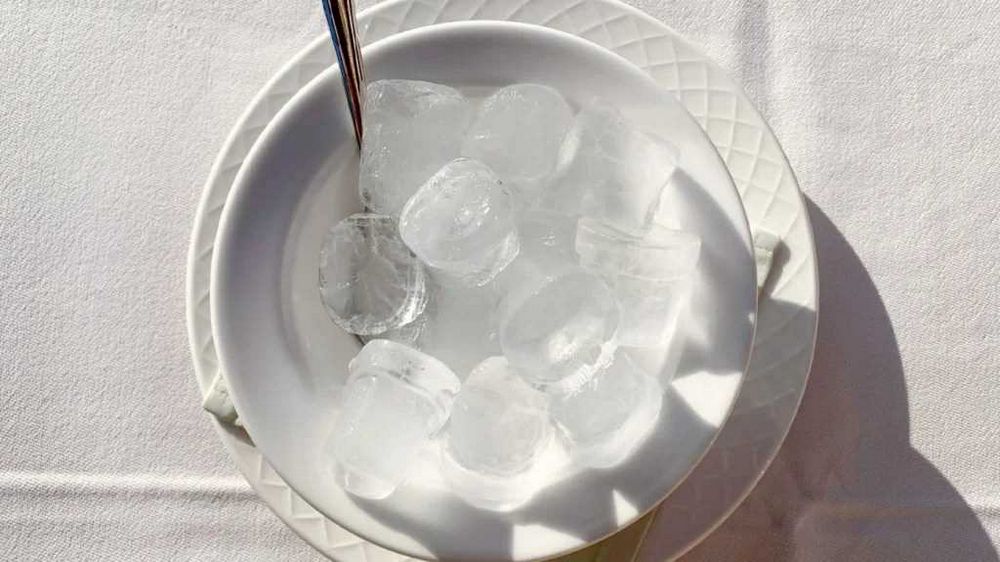 Is it safe to eat ice while pregnant - Everything you need to know