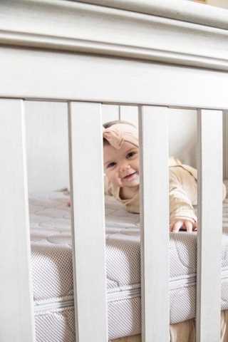 When to Move Baby to Crib: A Guide for Parents